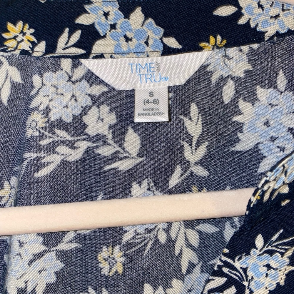 Time and Tru size S - Picture 3 of 3